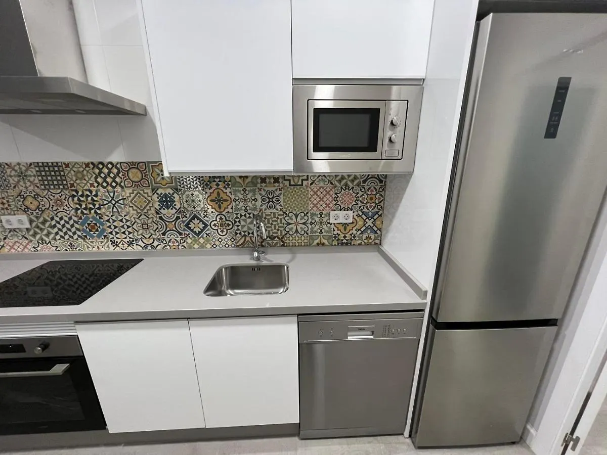 Apartamento Turistico Escritor Narbona: Train Station Adjacent Lodging Apartment Cordoba 0*,  Spain